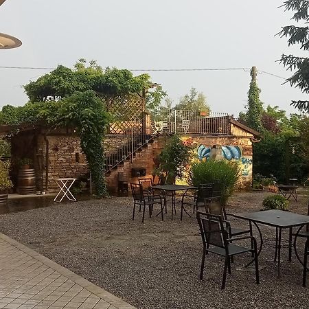 Agriturismo Bric Di Gai Monforte dʼAlba Exterior foto